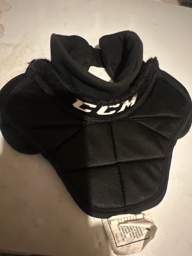 Junior CCM  neck guard