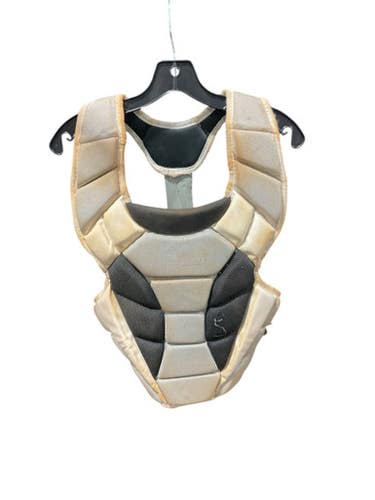 Used BoomBah CATCHERS CHEST PROTECTOR LARGE Catchers Chest Protector White Intermed 11834-S000044072