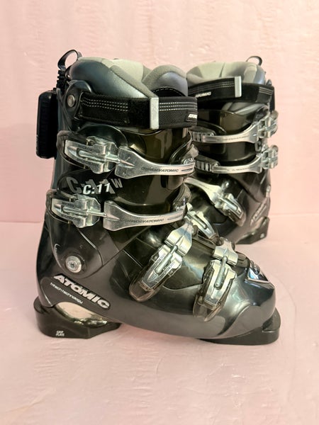 Mondo 24 & 24.5 Unisex Atomic All Mountain Ski Boots (Used)