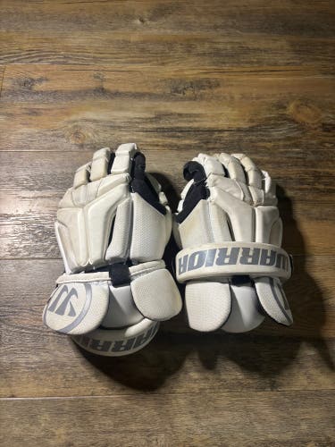 Warrior Burn Lacrosse Gloves Small (Used)