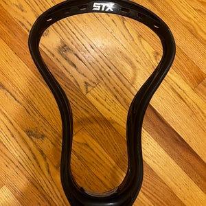 STX Stallion 700 Unstrung Head (Lightly used)