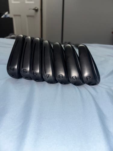 Men's 2025 TaylorMade P770 Battle Worn Right Handed Iron Set Stiff Flex Steel Shaft (New)