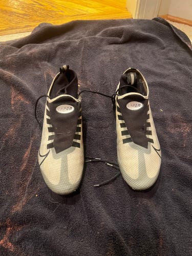 White and Black Men's Size M 8.5 (W 9.5) Nike Vapor Mid Top (Used)