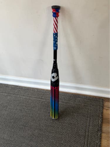 2020 DeMarini Prism Composite Bat (-11) 18 oz 29" (Used)