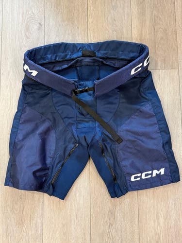 CCM JetSpeed Girdle Shell - Sr Medium (Used)