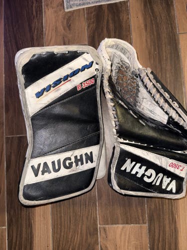 Vaughn Vision 3500 Regular (Used) Blocker and Catcher