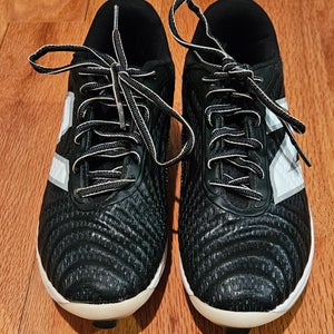 Black and White Men's Size M 5.0 (W 6.0) Youth New Balance FuelCell Low Top Molded Cleats (Used)