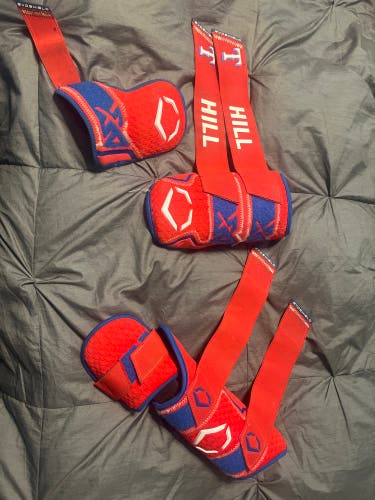 Senior EvoShield Elbow Guard (New)