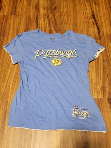 Reebok Women's Pittsburgh Penguins NHL 2011 Winter Classic Shirt, Tag Size Large