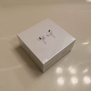 Apple AirPods Pro - Noise Cancellation