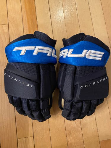 New True Catalyst 9x Gloves 13” Winnipeg