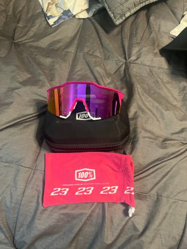 Unisex Adult 100% Sunglasses (New)