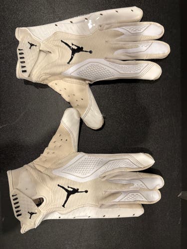 White Jordan Fly Lock 2.0 Football Gloves