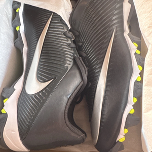 Nike Vapor Shark 2 Football Cleats 833391-002 Black SILVER WHITE SIZE 10.5 New