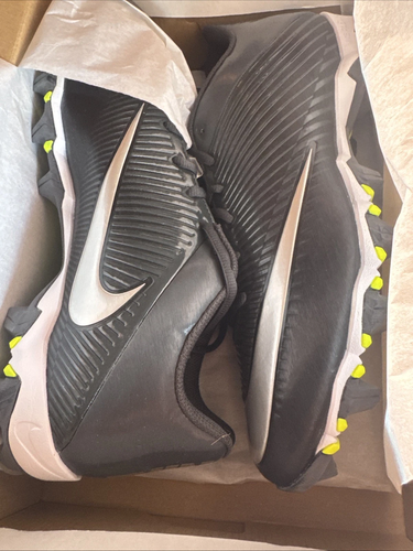 Nike Vapor Shark 2 Football Cleats 833391-002 Black SILVER WHITE SIZE 10.5 New
