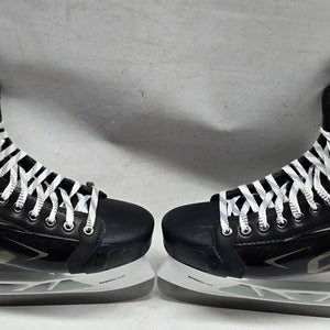 CCM Jetspeed FT8 Pro Custom Pro Stock Hockey Skates 9.5 Regular New MIC (14863)
