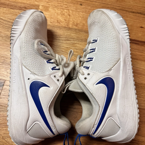 Nike Women’s Air Zoom Hyperace 2 Size 7 White Volleyball Shoes