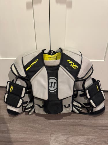 Large Warrior Ritual RX3 PRO Goalie Chest Protector Pro Stock (Used)