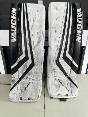 30"+2 Vaughn Ventus SLR2 Goalie Leg Pads (Used)