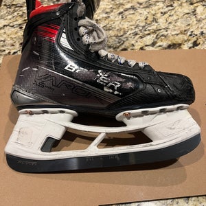 2025 Bauer Vapor 5x Pro Hockey Skates Regular Width Pro Stock 6 (Used)