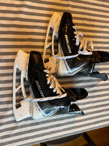 2025 Bauer Vapor Flylite Hockey Skates Regular Width Pro Stock 6 (Used)