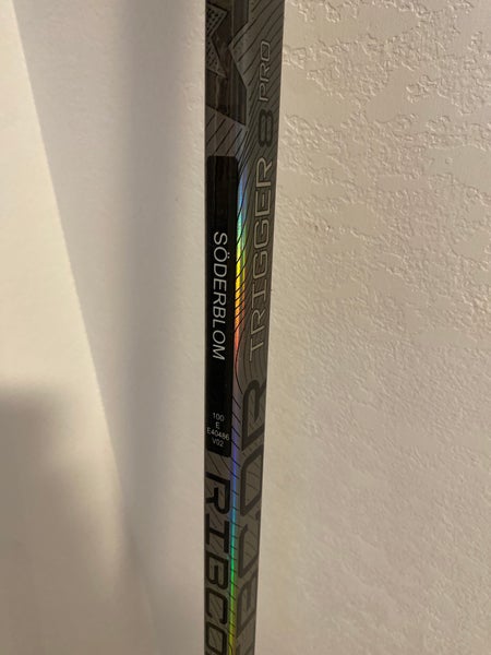 Senior CCM Ribcor Trigger 8 Pro Left Hand Hockey Stick 100 Flex Pro Stock (New) Elmer Söderblom