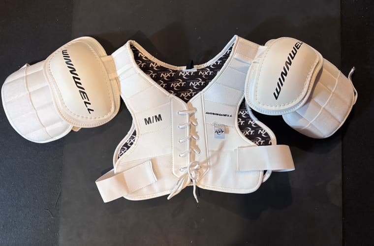 Medium Senior Winnwell Shoulder Pads