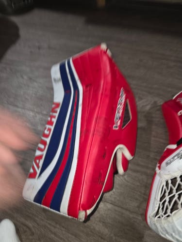 Vaughn Pro V Elite Regular (Used) Glove Venus Blocker
