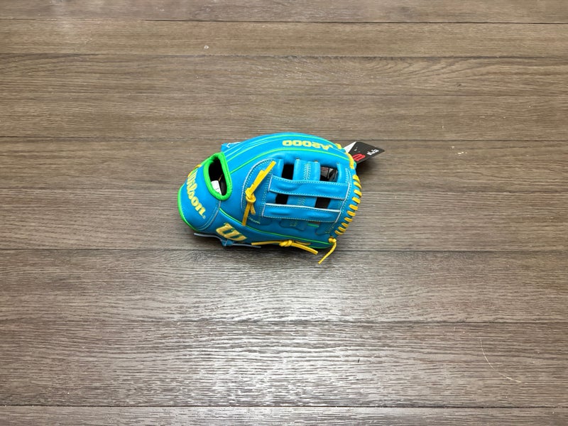 New Wilson A2000 PP05 11.5" H Web