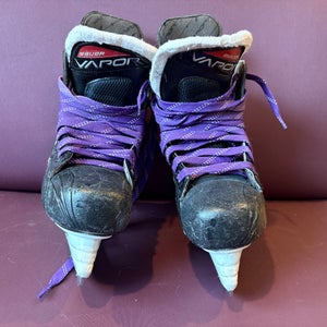 Bauer Vapor X3 Hockey Skates Size 5.5 (Used)