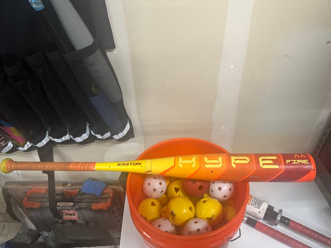 2025 Easton Hype Fire Composite USABat Certified Bat (-10) 21 oz 31" (Used)