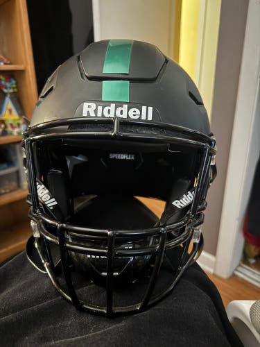 Adult Extra Large Riddell SpeedFlex Helmet (New)