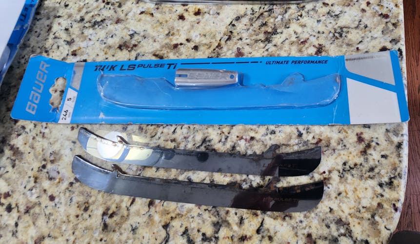 Bauer LS Pulse Ti 246 mm (Used) FREE SHIPPING in US
