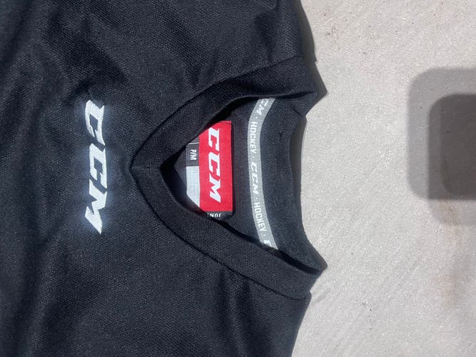 Black Small / Medium Kids Unisex CCM Jersey (New)
