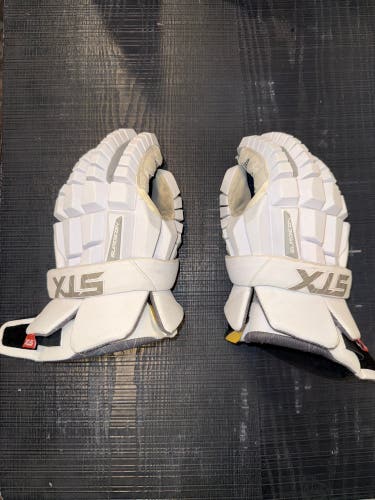 STX Surgeon RZR Lacrosse Gloves Large (Used)