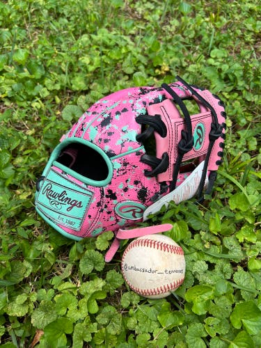 Rawlings Heart of the Hide 11.5” R2G Pink/Teal/Black Standard Fit
