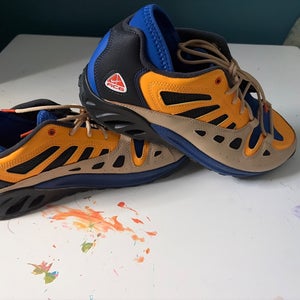 Nike ACG Air Exploraid Hyper Royal Laser Orange FJ1920-400 Men’s Size 11.5