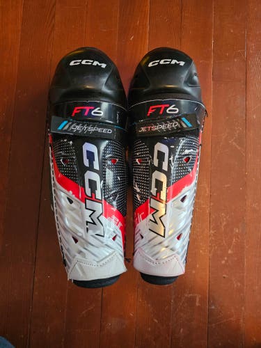 Junior CCM JetSpeed FT6 11" Shin Pads (Used)