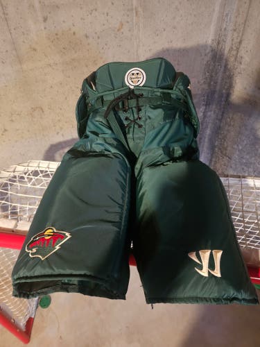 Men's Senior XL Warrior Pro Series Hockey Pants (New)