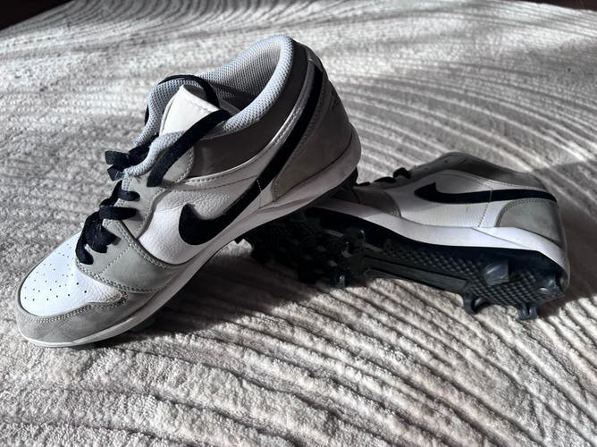 Gray Men's Size M 10.5 (W 11.5) Nike Air Jordan Molded Cleats (Used)