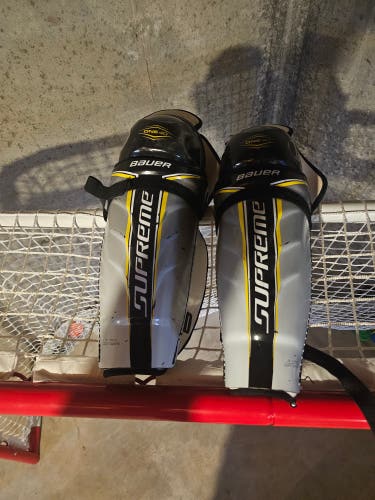 Senior Bauer 15" Shin Pads (Used)