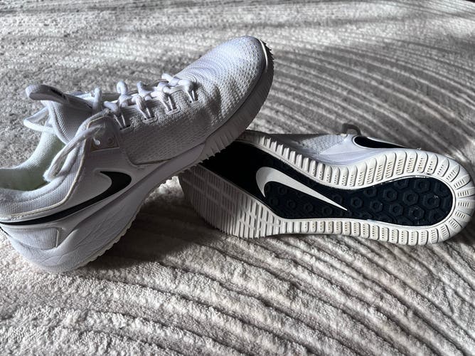 White Women's Size M 9.0 (W 10.0) Adult Nike Zoom Streak LT Shoes (Used)