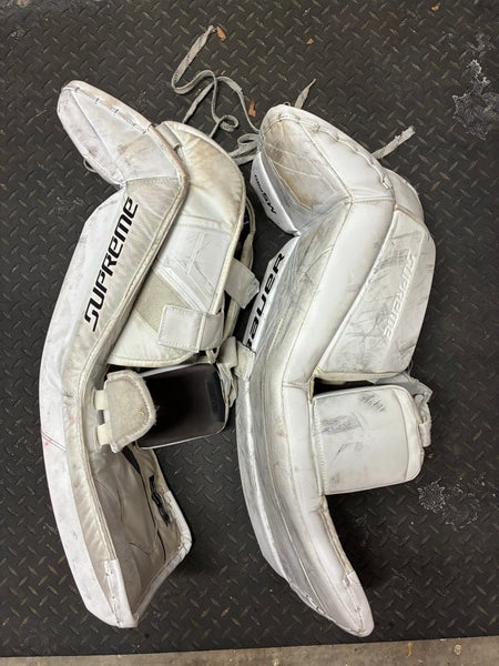 Small 2023 Bauer Supreme M5 Pro Goalie Leg Pads (Used)