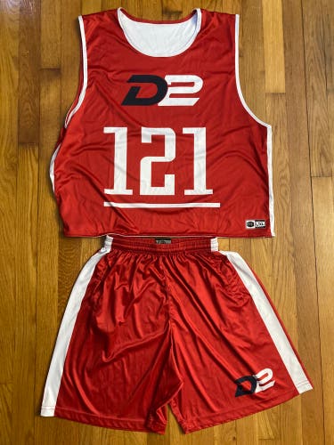 D2 Showcase #121 Pinny & Short