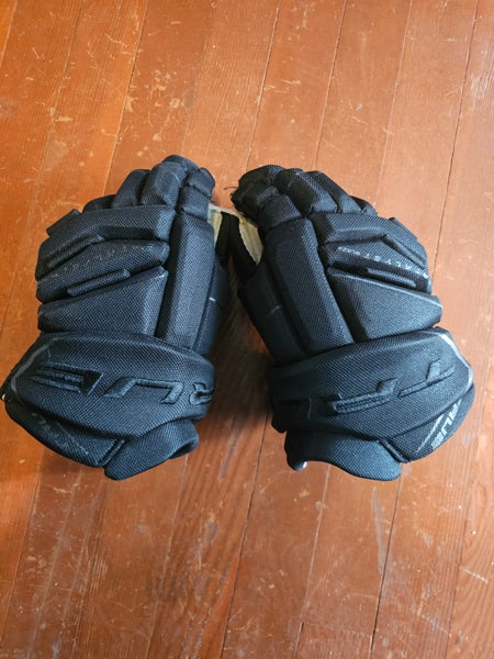 True Catalyst Black Gloves 11" (Used)