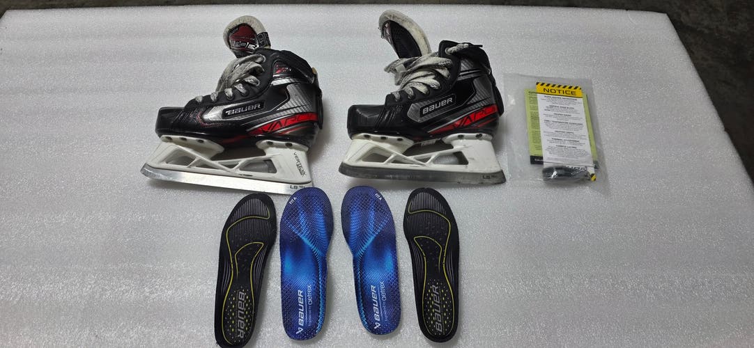 Bauer Vapor X2 Hockey Goalie Skates Regular Width Size 1.5