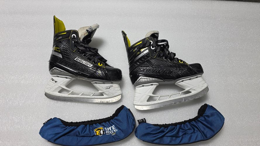Bauer Supreme S35 Hockey Skates Regular Width Size 1.5 (Used)