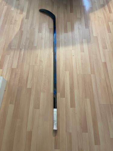 Senior Bauer Proto-R Right Handed Hockey Stick P92 77 Flex Pro Stock (Used)