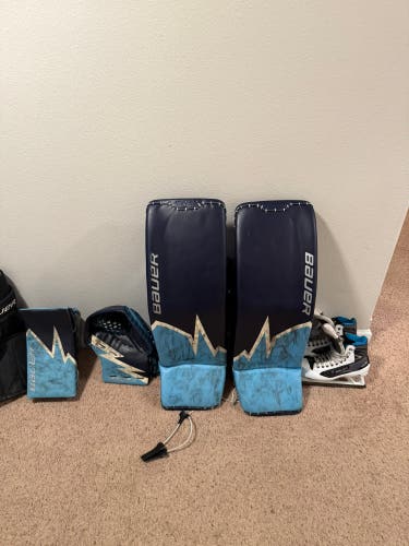 35" Bauer Ultrasonic Regular Goalie Full Set Pro Stock (Used)