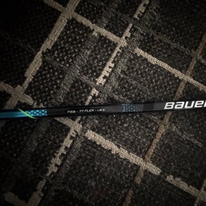 Senior Bauer Nexus Geo Right Handed Hockey Stick P88 77 Flex (Used)